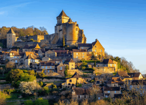 Le Château de Beynac : à la rencontre des seigneurs du Moyen Âge