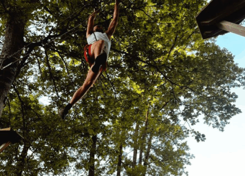 Prendre de la hauteur avec le parc I Feel Wood : l’accrobranche grandeur nature